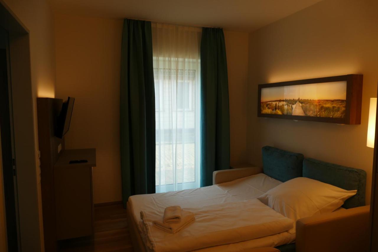 Meyn'S Apartments & Hotel Soltau Ngoại thất bức ảnh